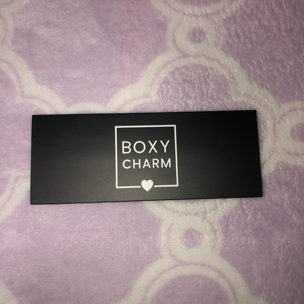 Body charm eyeshadow